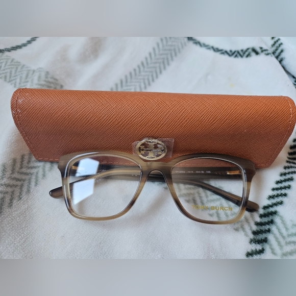 Tory Burch Prescription Glass, New. main image 14
